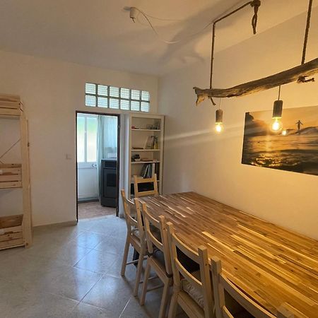 Little Hikers Hostel Raposeira  Esterno foto